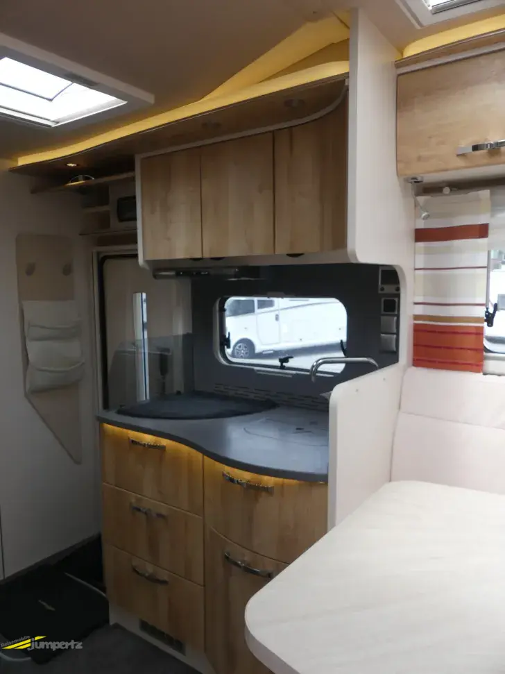Fahrzeugbild Frankia F-Line 740 Plus Hubstützen/Vollluftfederung #8