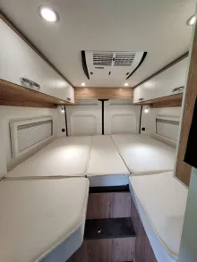 Fahrzeugbild Pilote Van V630J #11
