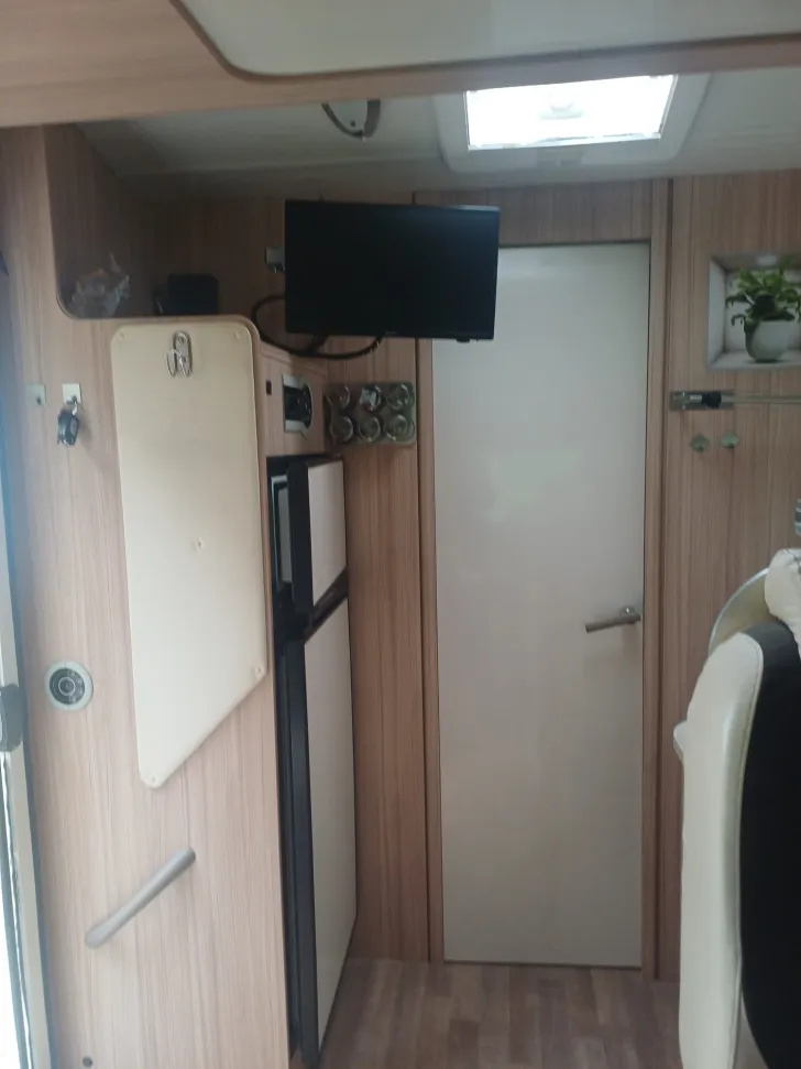 Fahrzeugbild Ahorn Camp Canada TE TÜV neu #8
