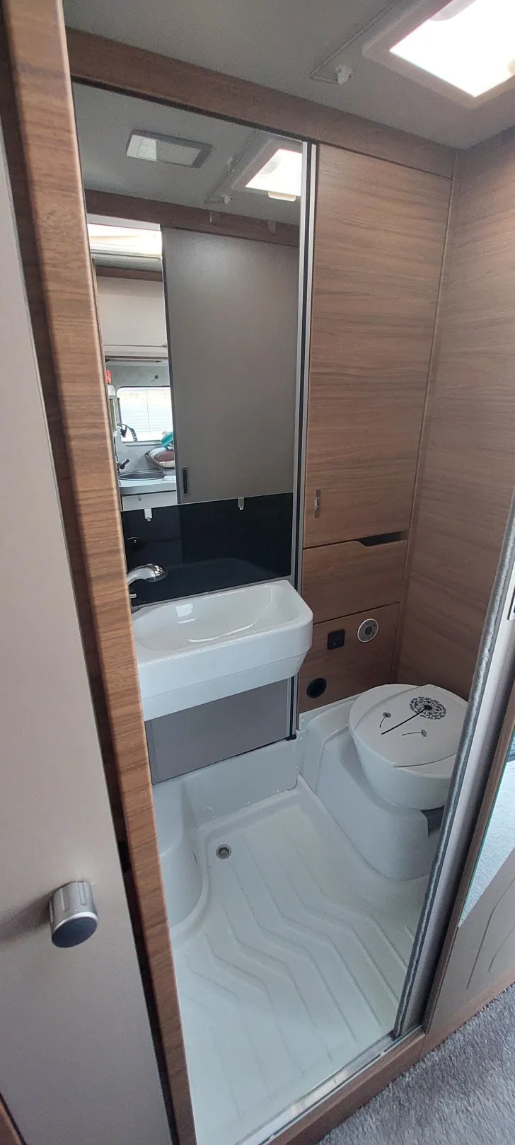 Fahrzeugbild Knaus Van TI 650 MEG VANSATION Garantie, AHK, Solar, S7 #8