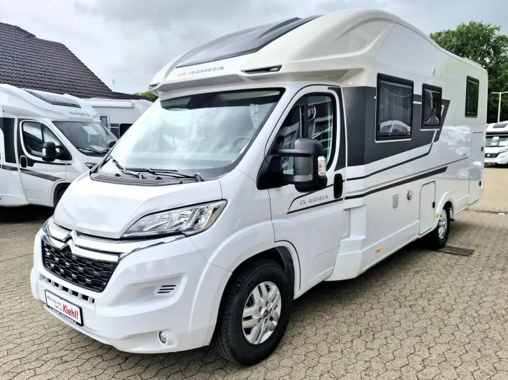 Fahrzeugbild Adria Coral Axess 670 SL *Safety u. Exklusive-Paket* #1