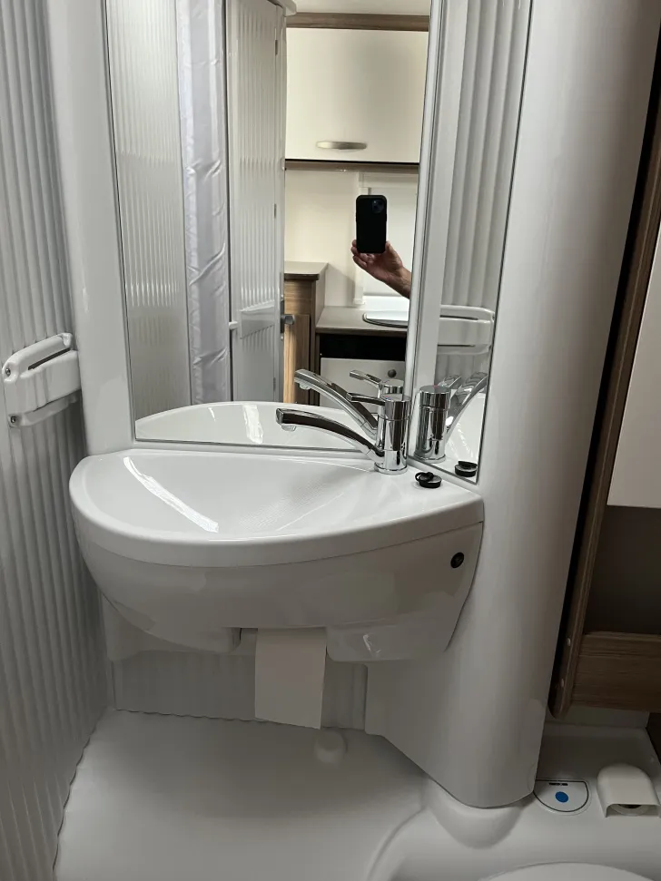 Fahrzeugbild Carado VAN 339 wie neu #8