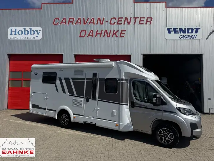 Fahrzeugbild Carado T 459 Pro+ Markise, Rahmenfenster #1