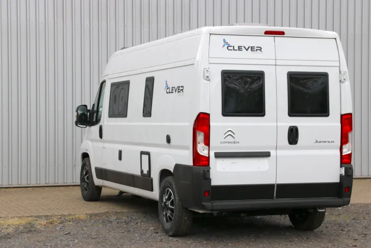 Fahrzeugbild Clever SELECT LINE Celebration 600 mit Verkehrsschilderkennung #9