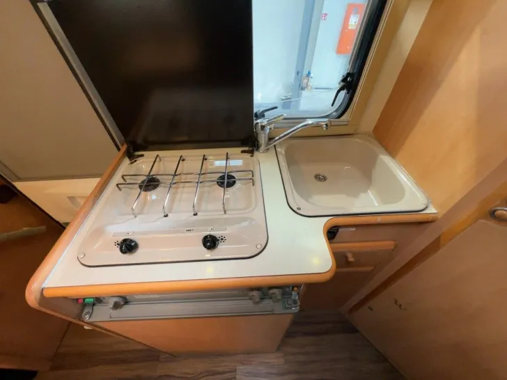 Fahrzeugbild Due Erre Caiman 370/Festbett/Markise/Unterflurklima #14