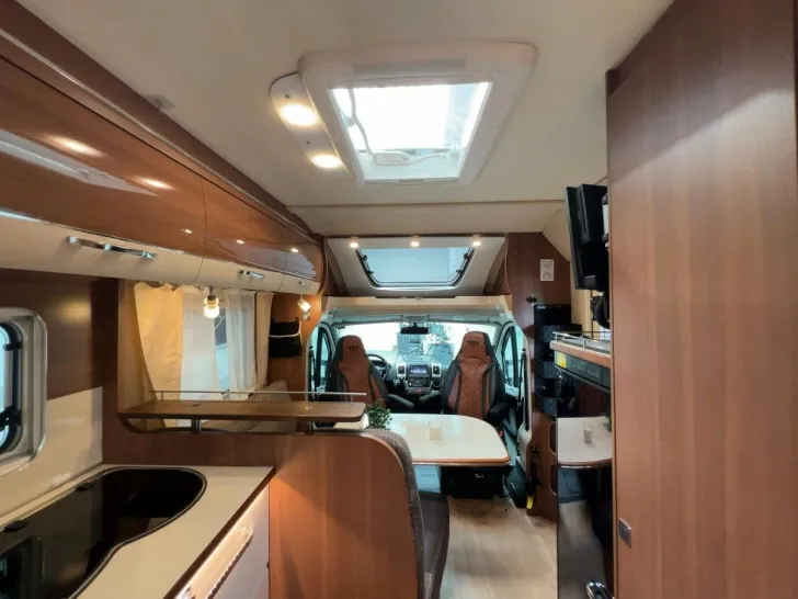 Fahrzeugbild LMC Cruiser T 612 Comfort/Festbett/Klima/Solar/Mark. #10