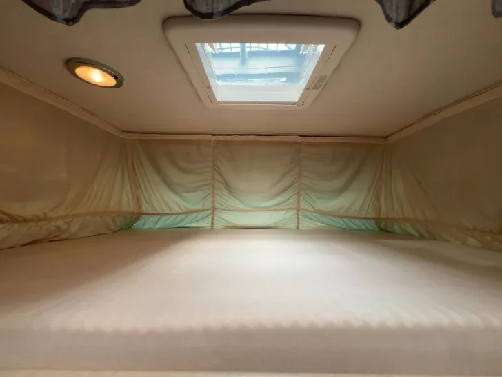 Fahrzeugbild Concorde Charisma I 840L/Automatik/Einzelbetten+Hubbett #13