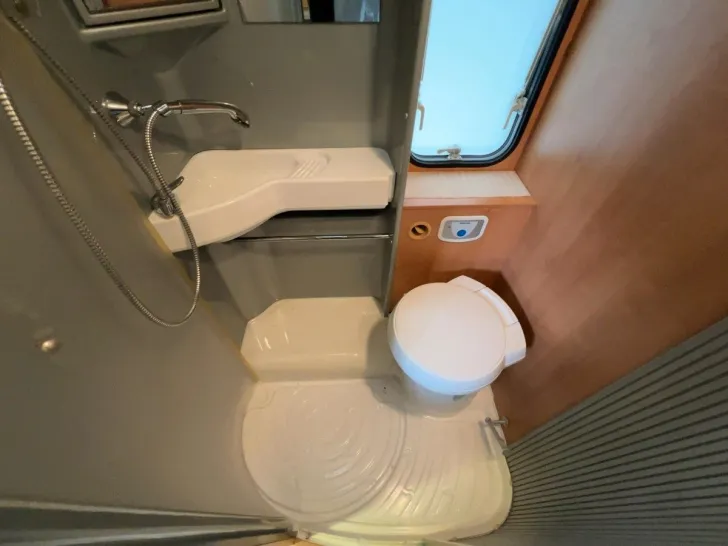 Fahrzeugbild Ci Elliot Elite K/Queensbett/Garage/Klima/Markise #14