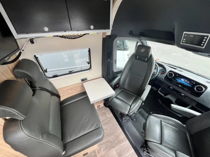 Fahrzeugbild Hymer Camper Van Camper Van Grand Canyon S CrossOver Mercedes #4