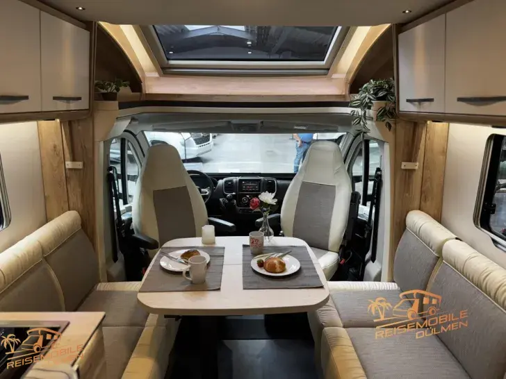 Fahrzeugbild Eura Mobil Profila RS 720 EF #11