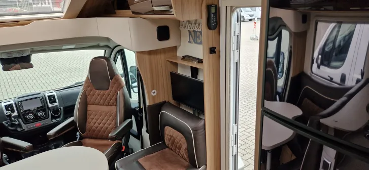 Fahrzeugbild Knaus Sun TI 700 MEG SAT-TV/Klima/Navi/F-Halter #12