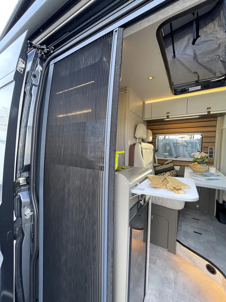 Fahrzeugbild Hymer Yosemite *Aufstelldach*Dieselheizung* #46