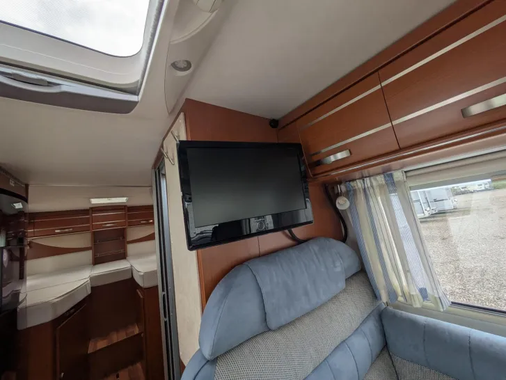 Fahrzeugbild Hymer Exsis-i 674 Backofen/Solar/SAT/TV/Markise/Fahrradträger #11