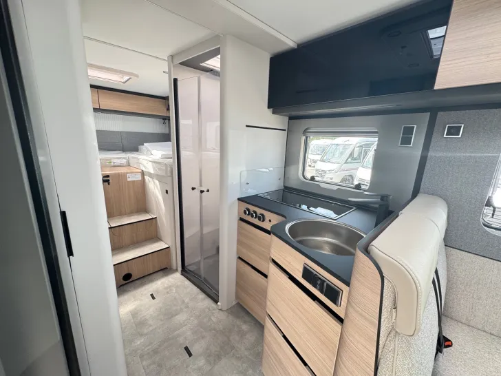 Fahrzeugbild Hymer B-Klasse MC T 680 MB Premium, Autark #10