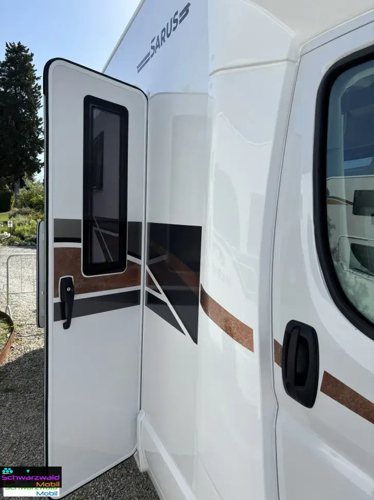 Fahrzeugbild Rimor SARUS 96 160 PS MJ 27 Vorfracht #4