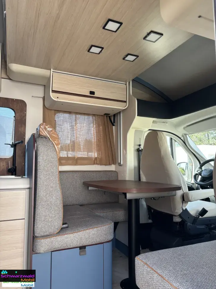 Fahrzeugbild Rimor SARUS 96 160 PS MJ 27 Vorfracht #6