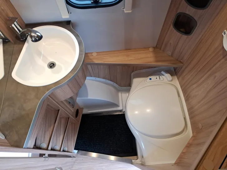 Fahrzeugbild Hymer Eriba Eriba Nova Light 470 Mover, Autarkpaket, Markise #15