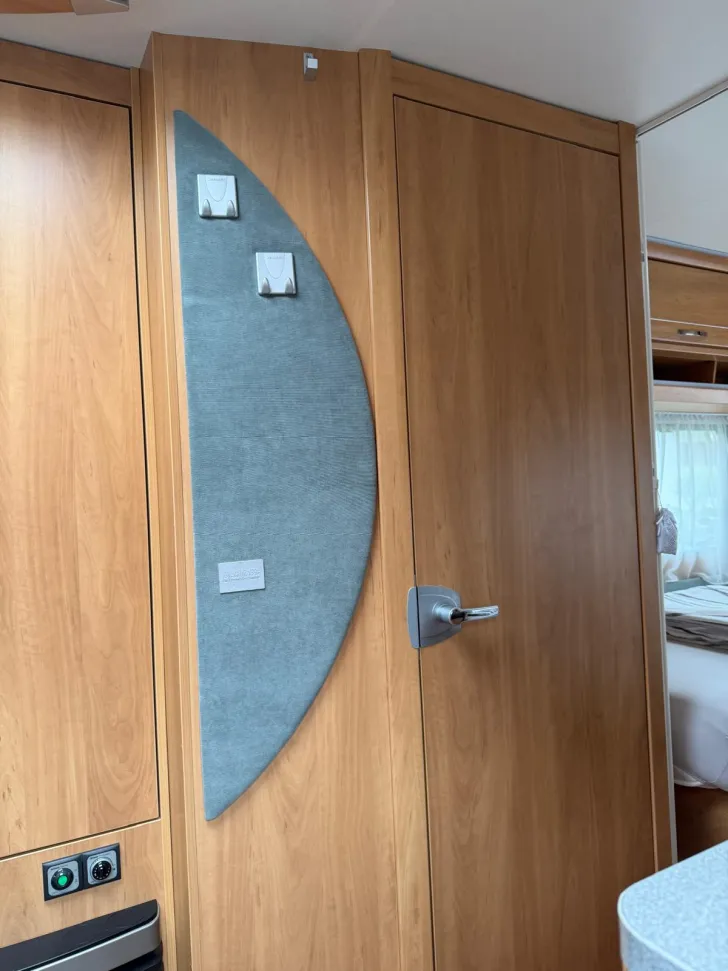 Fahrzeugbild Dethleffs Camper 470 ER gut gepflegt #8