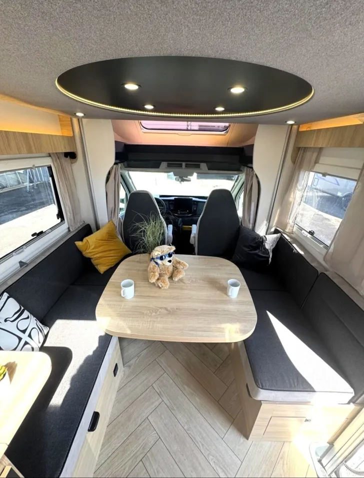 Fahrzeugbild Chausson Teilintegrierte 640 Titanium Line #8