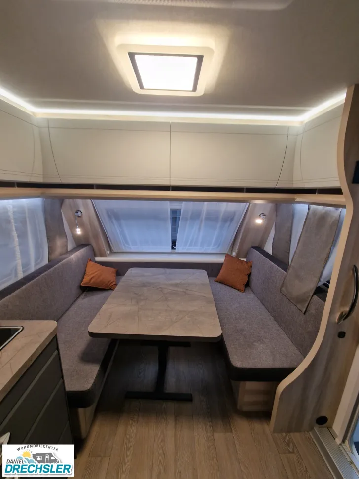 Fahrzeugbild Hobby De Luxe 495 WFB #4