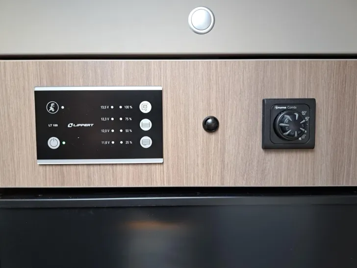 Fahrzeugbild Carado T 459 Pro+, Automatik, Solar, TV, LTE, 3. Bett #13