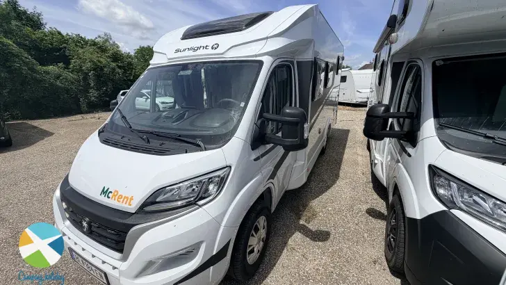 Frontal Vorne Sunlight T 67S