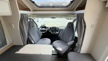 Fahrzeugbild Sunlight T 67S #8