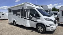Schräg Hinten Sunlight T 67S