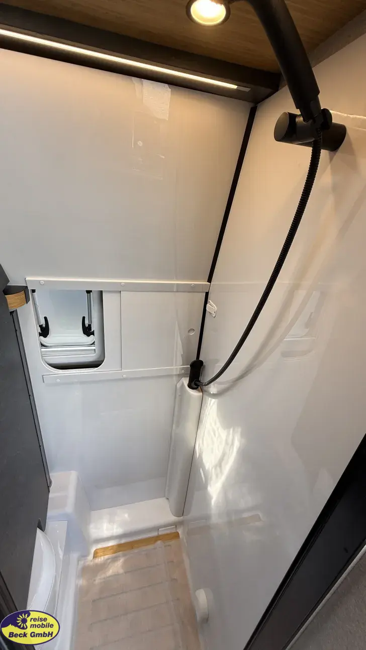 Fahrzeugbild Hymer Camper Van Redwood 601 Explorer Markteinführung #17