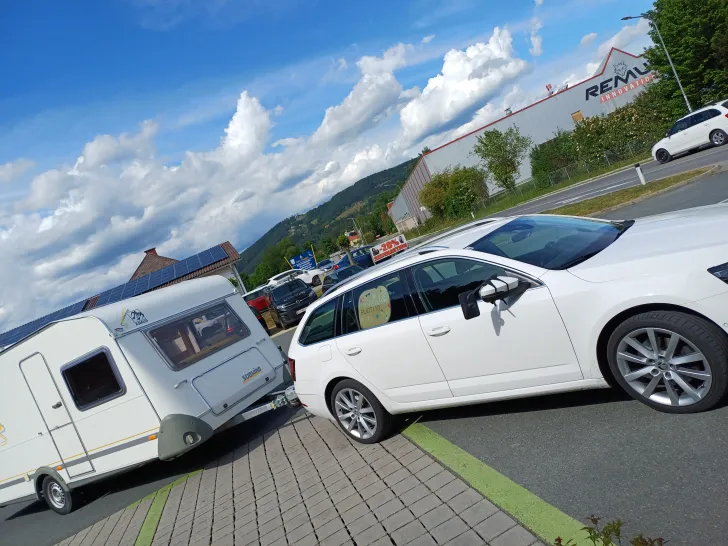 Fahrzeugbild Knaus Südwind TOP gewartet/Riesen Zubehör #5