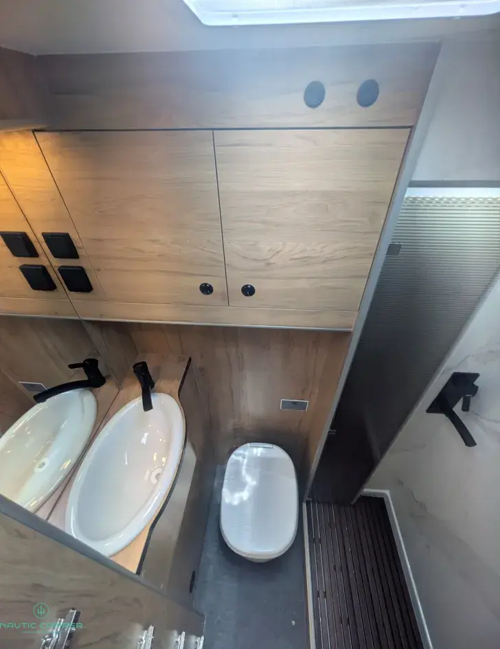 Fahrzeugbild Globe-Traveller Voyager Z Gas FREI I Soft Close I Manufakt.* #18