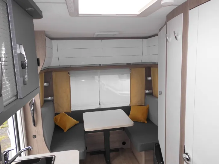 Fahrzeugbild Hobby OnTour 460 DL Autark, Bugfenster, 1500kg.++ #9