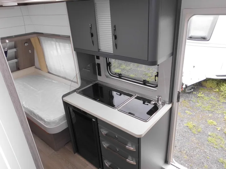 Fahrzeugbild Hobby OnTour 460 DL Autark, Bugfenster, 1500kg.++ #14