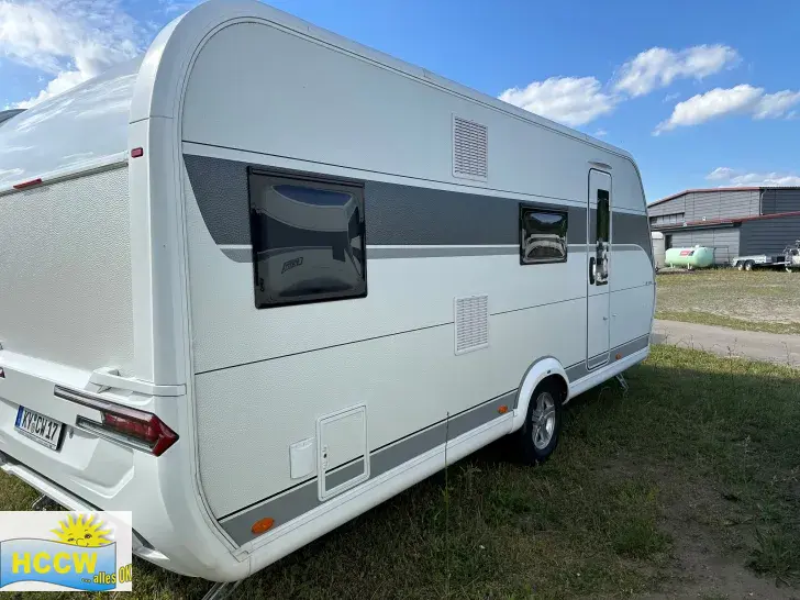 Fahrzeugbild Hobby De Luxe 545 KMF Auflastung 2.000 kg #6