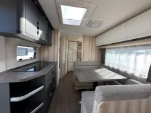 Fahrzeugbild Hobby De Luxe 545 KMF Auflastung 2.000 kg #8