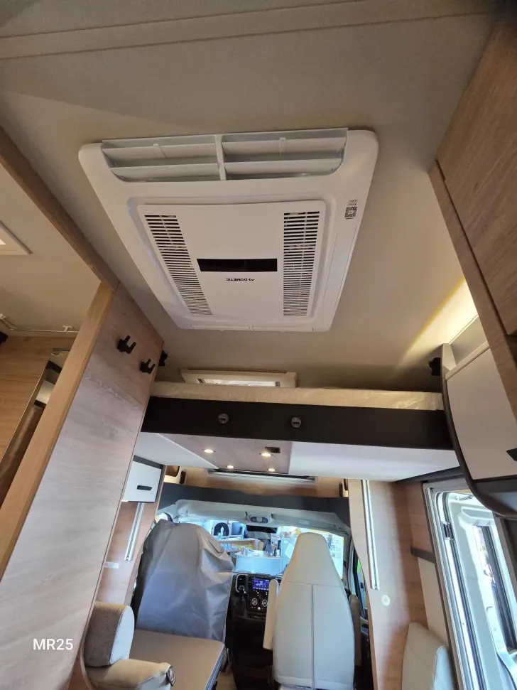 Fahrzeugbild Knaus L!VE WAVE 650 MEG Black Selection UNBENUTZT, SOFORT VERFÜGBAR! #19
