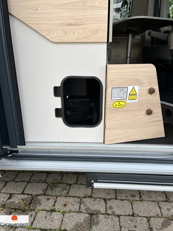 Fahrzeugbild Dethleffs Globetrail 640 HR mit Hubbett Citroen 140PS Automatik* #12