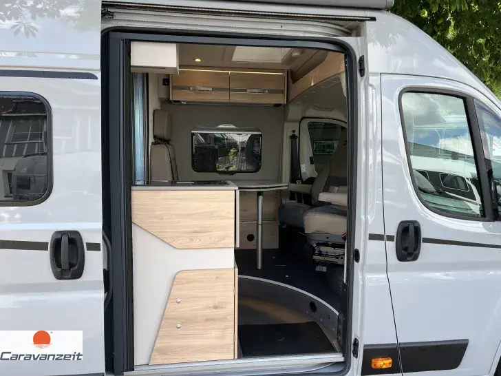 Fahrzeugbild Dethleffs Globetrail 640 HR mit Hubbett Citroen 140PS Automatik* #20