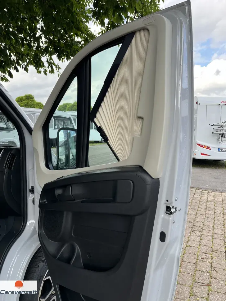Fahrzeugbild Dethleffs Globetrail 640 HR mit Hubbett Citroen 140PS Automatik* #27