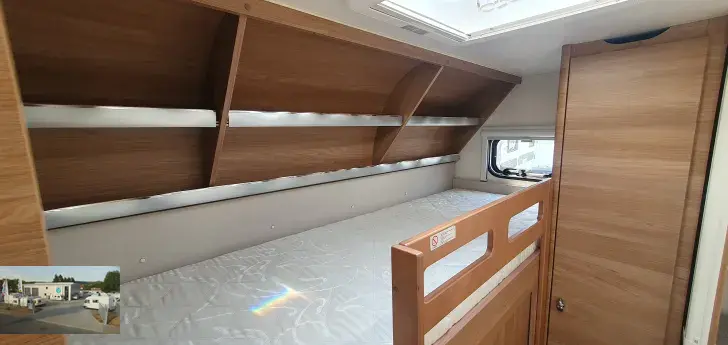 Fahrzeugbild Hobby De Luxe 560 KMFe Nr. 35 - Etagenb., franz. Bett #10