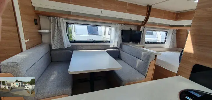 Fahrzeugbild Hobby De Luxe 560 KMFe Nr. 35 - Etagenb., franz. Bett #17
