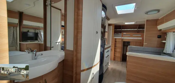 Fahrzeugbild Hobby De Luxe 560 KMFe Nr. 35 - Etagenb., franz. Bett #26