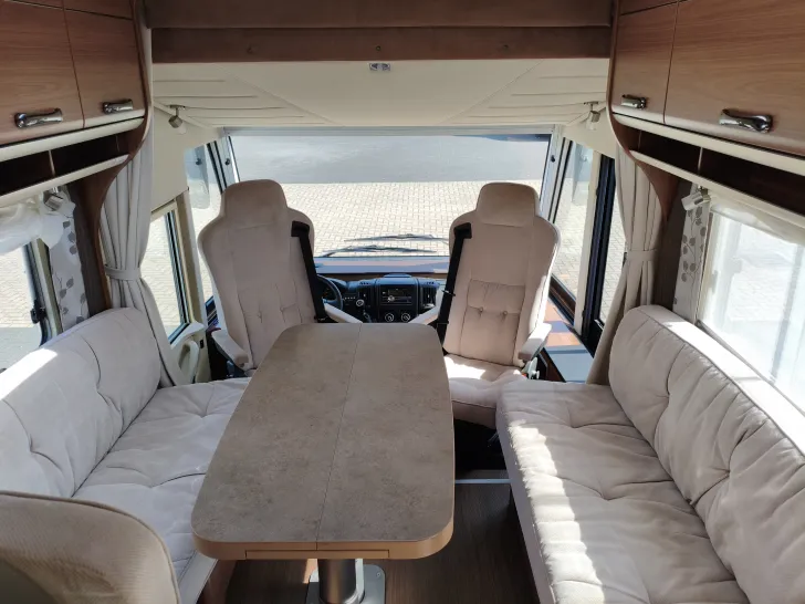 Fahrzeugbild Eura Mobil Integra 850 QB aus 1. Hand - 38600km #12