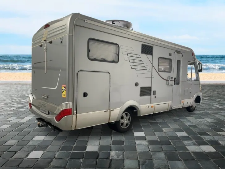 Fahrzeugbild Hymer B 660 SL/Automatik/Festbett+Hubbett/Klima/Solar #4