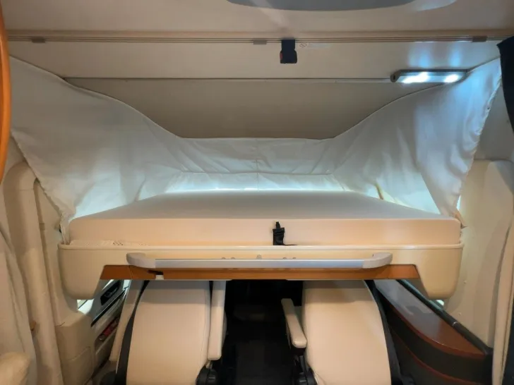 Fahrzeugbild Hymer B 660 SL/Automatik/Festbett+Hubbett/Klima/Solar #12