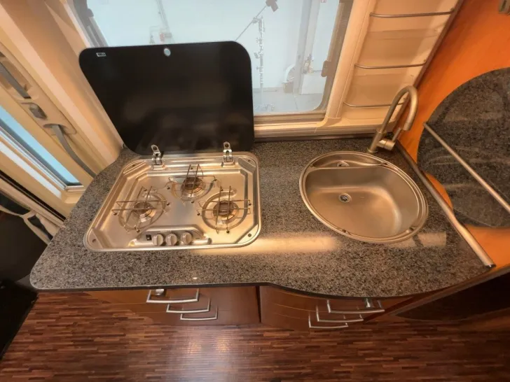 Fahrzeugbild Hymer B 660 SL/Automatik/Festbett+Hubbett/Klima/Solar #14