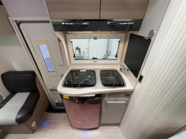Fahrzeugbild Chausson Flash 515/Festbett/Klima/Markise/170 PS/Euro6 #12
