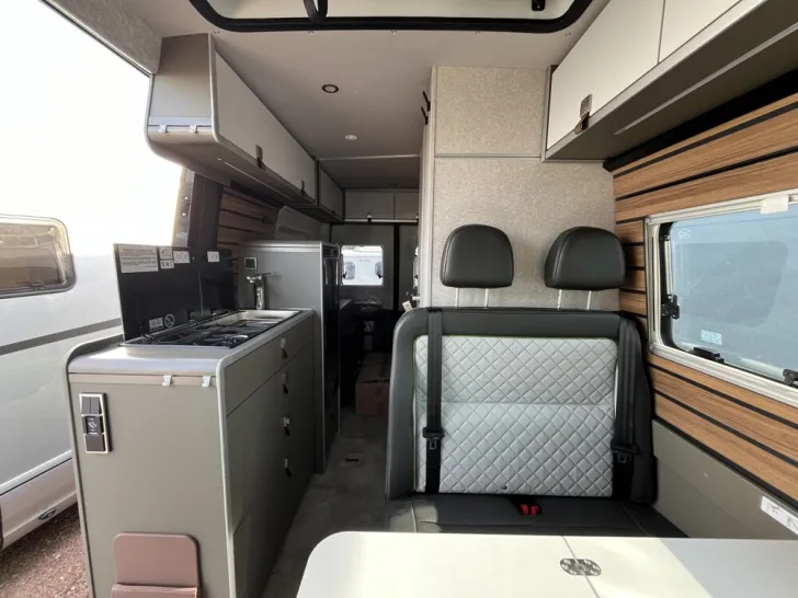 Fahrzeugbild Hymer Camper Van Camper Van Grand Canyon S CrossOver 600 #6