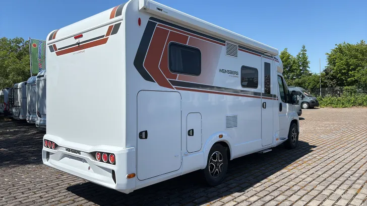 Schräg Hinten Weinsberg CaraCompact 600 MEG EDITION [PEPPER] Sofort verfügbar/ Automatik