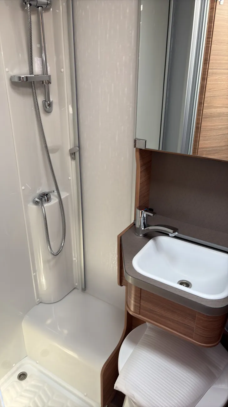 Toilette Weinsberg CaraCompact 600 MEG EDITION [PEPPER] Sofort verfügbar/ Automatik